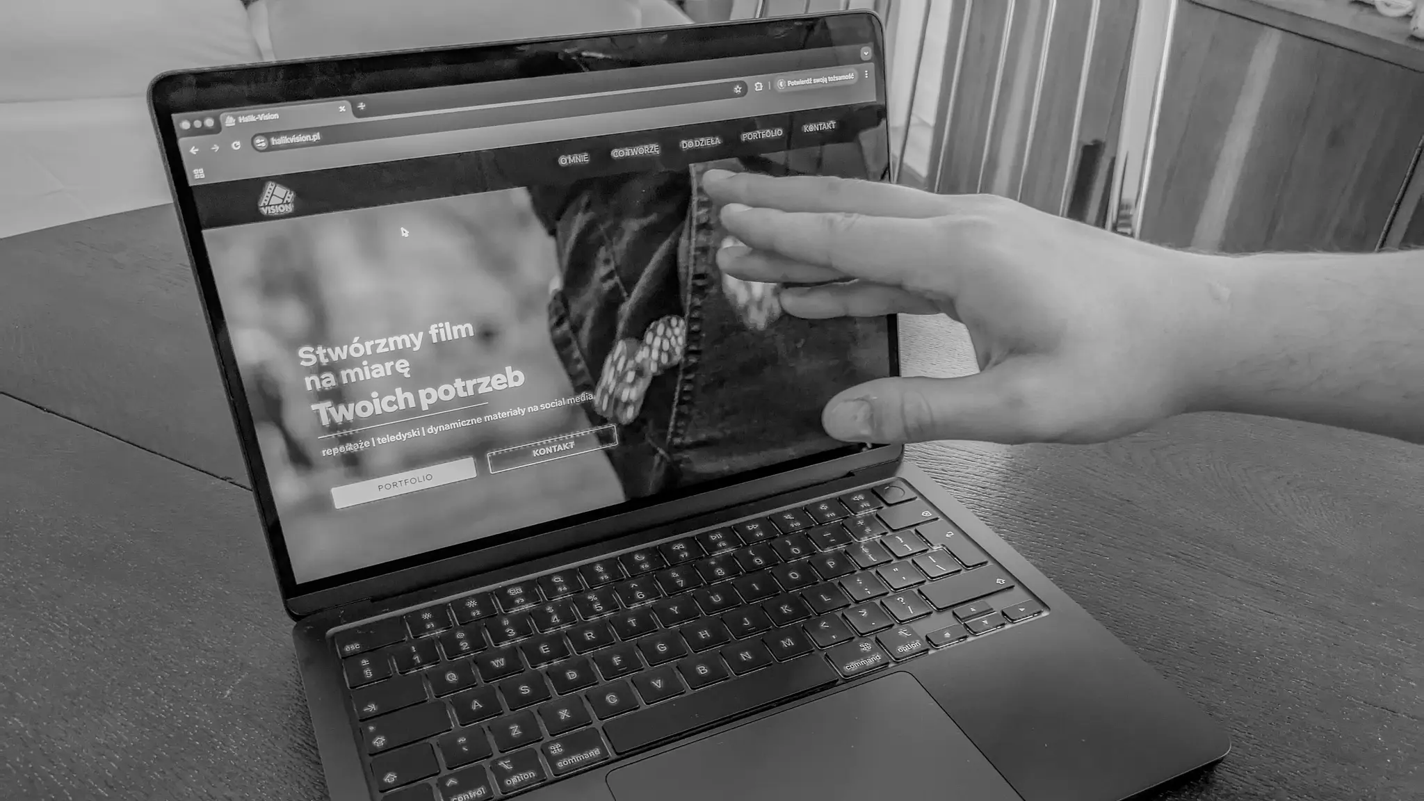 Krok trzeci: first look